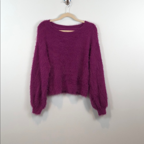 American Eagle Outfitters Sweaters - American Eagle Fuzzy hot pink sweater pullover